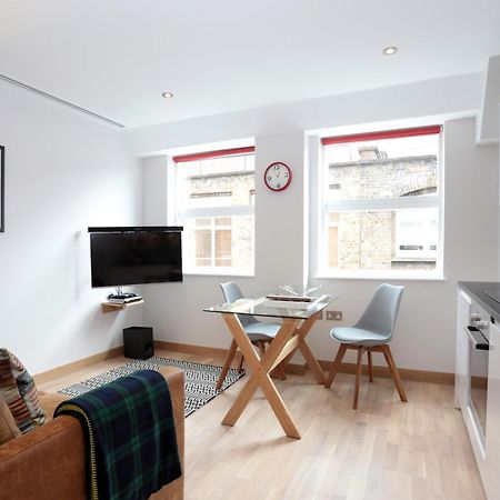 Barbican Serviced Apartments By Lovelystay Londra Esterno foto