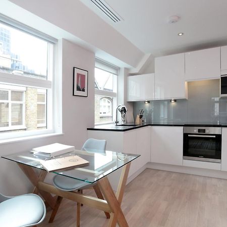 Barbican Serviced Apartments By Lovelystay Londra Esterno foto