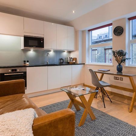 Barbican Serviced Apartments By Lovelystay Londra Esterno foto