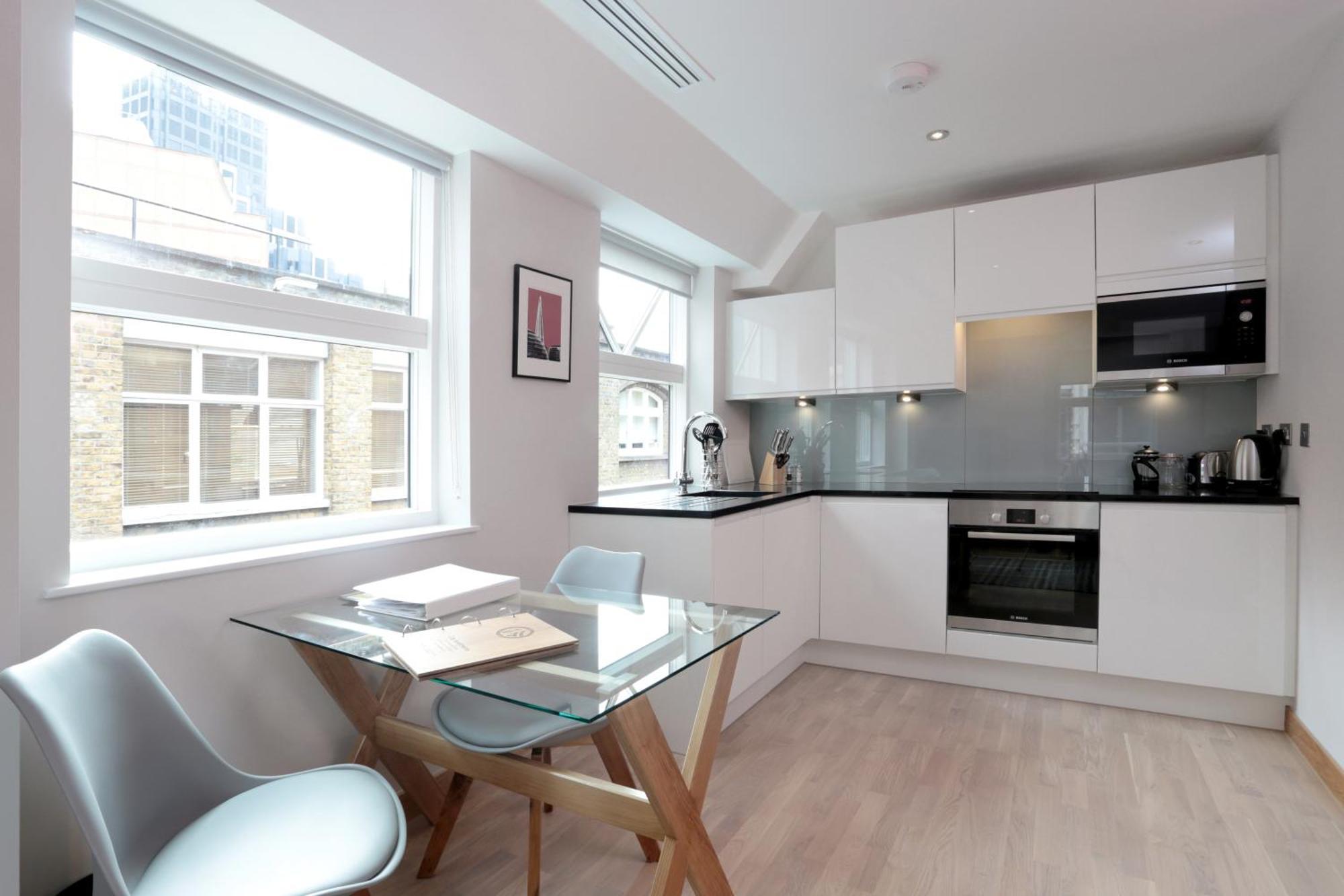 Barbican Serviced Apartments By Lovelystay Londra Esterno foto