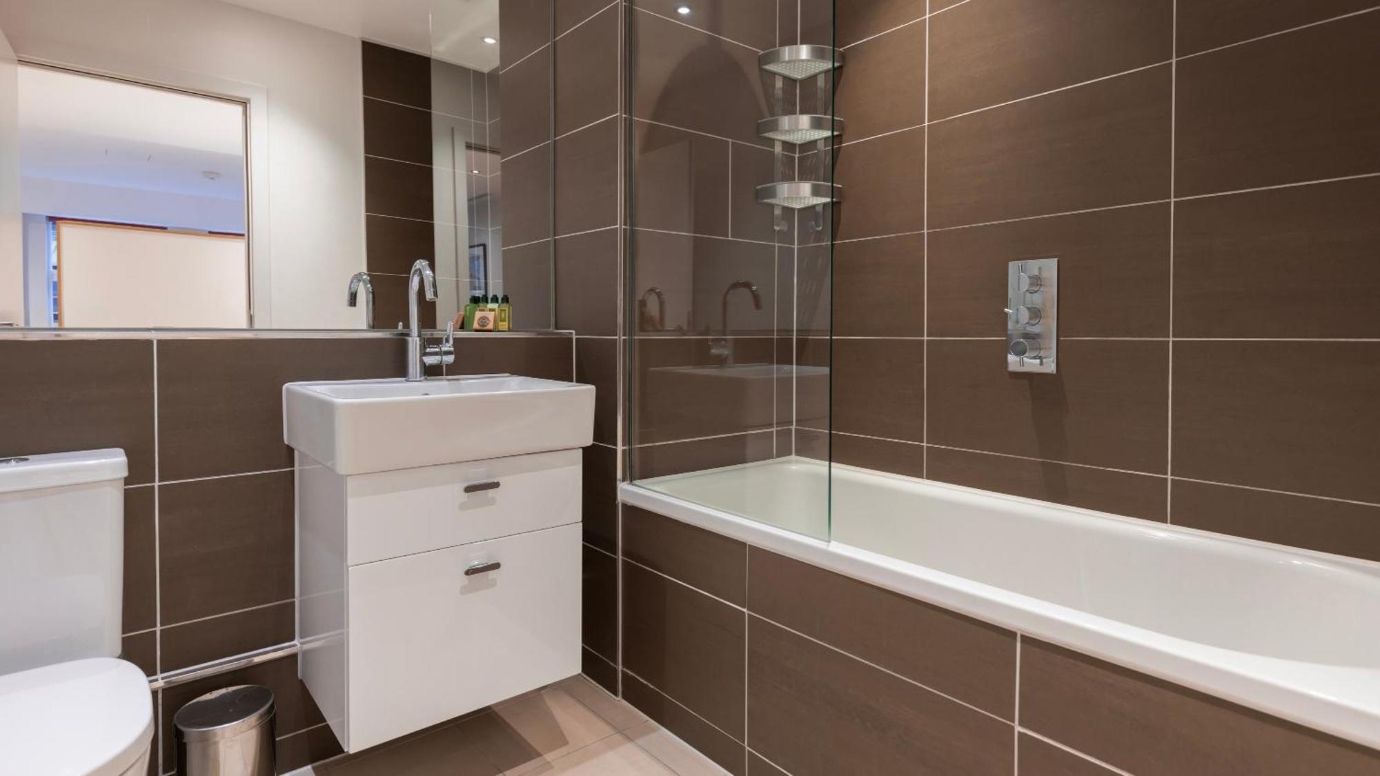 Barbican Serviced Apartments By Lovelystay Londra Esterno foto