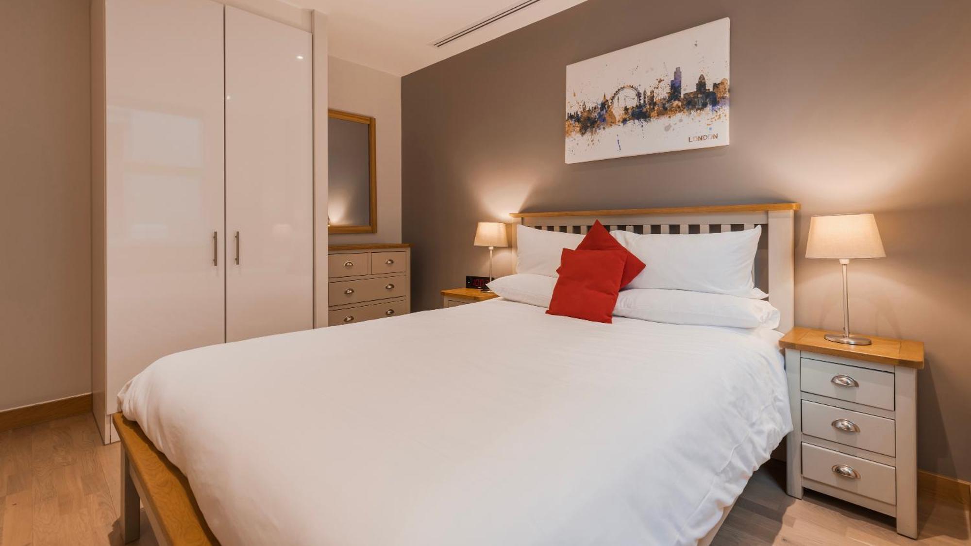 Barbican Serviced Apartments By Lovelystay Londra Esterno foto