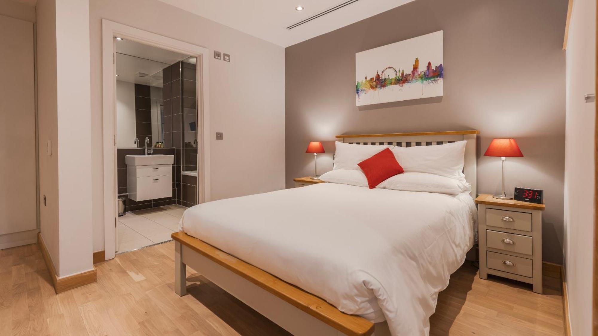 Barbican Serviced Apartments By Lovelystay Londra Esterno foto