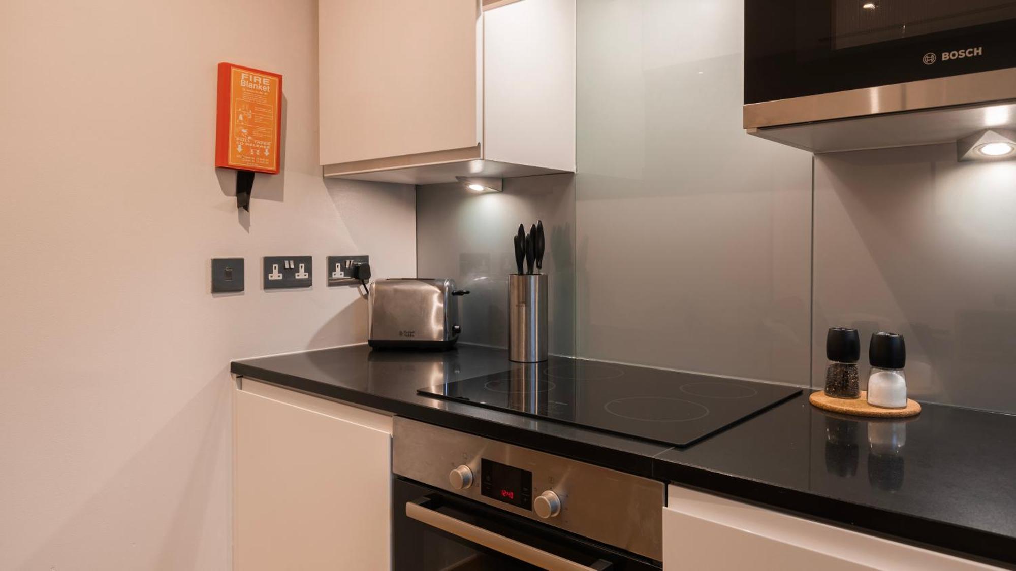 Barbican Serviced Apartments By Lovelystay Londra Esterno foto