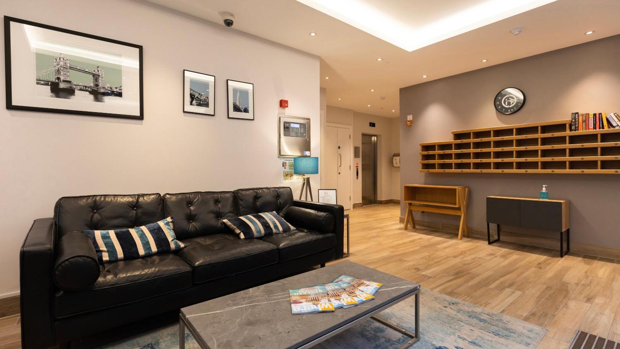 Barbican Serviced Apartments By Lovelystay Londra Esterno foto